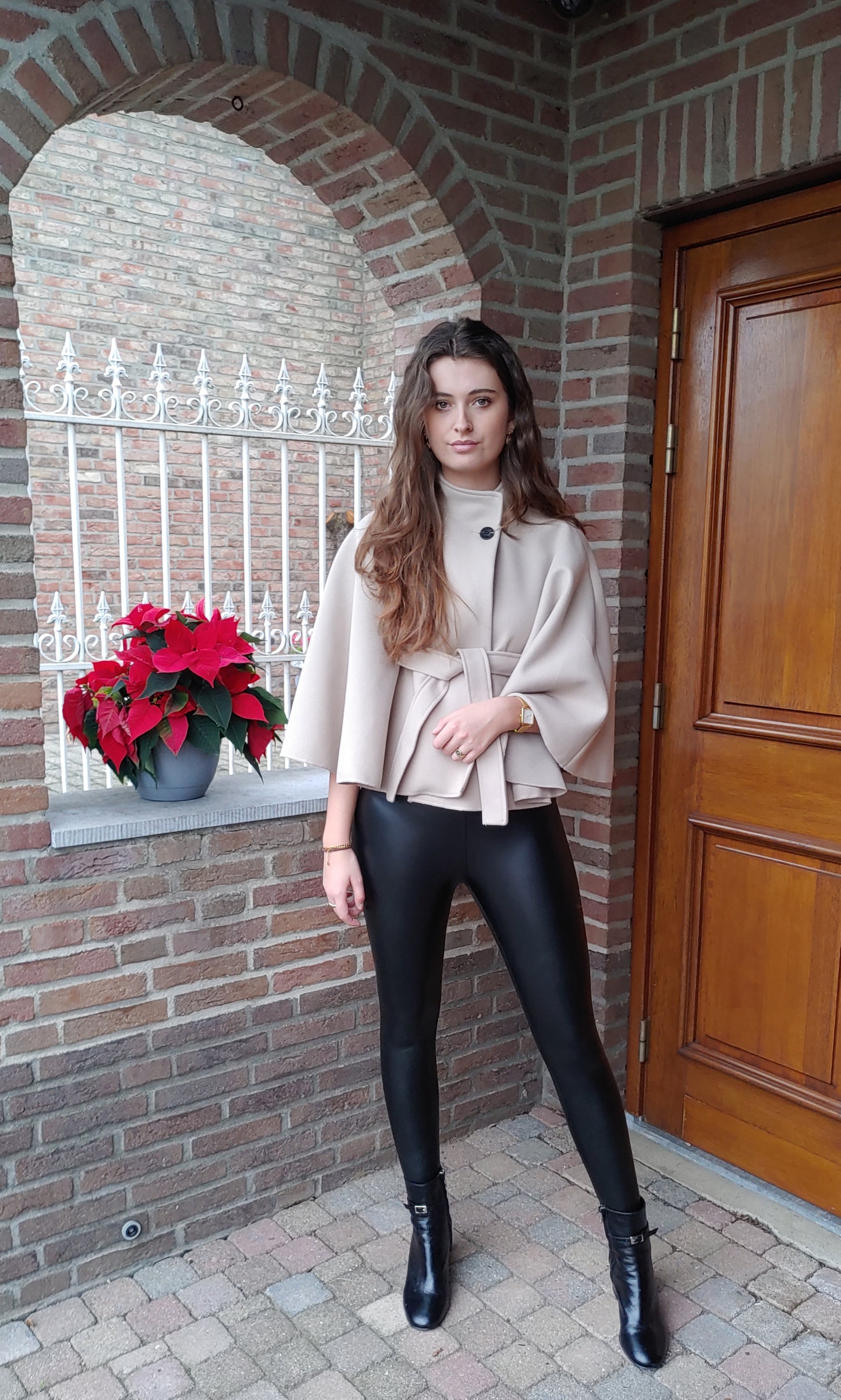 Poncho met Riem Beige