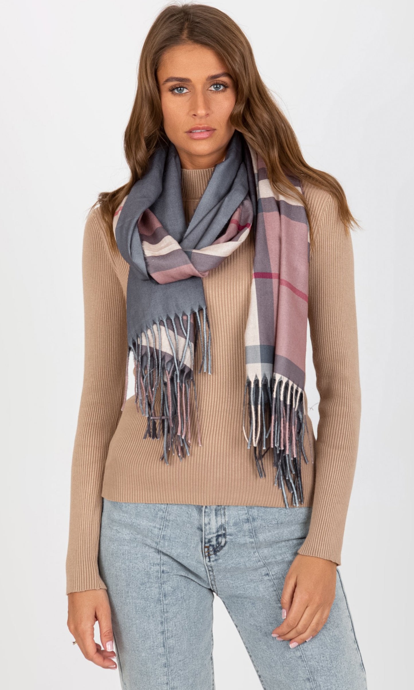 Scarf checkered pink