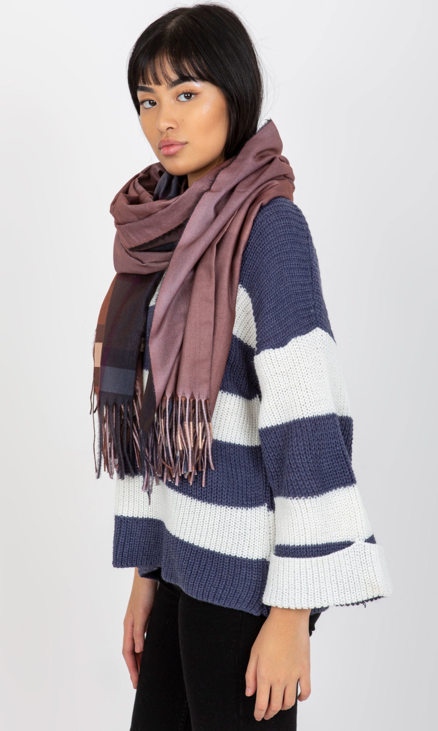 Scarf checkered brown