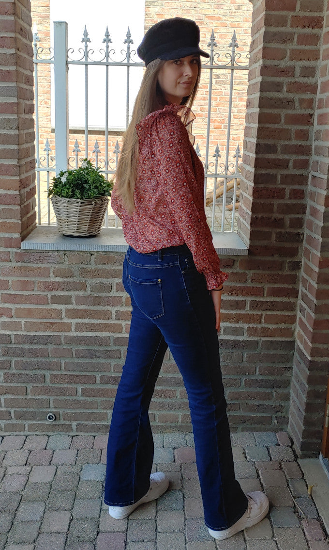 Belle blouse avec de beaux détails